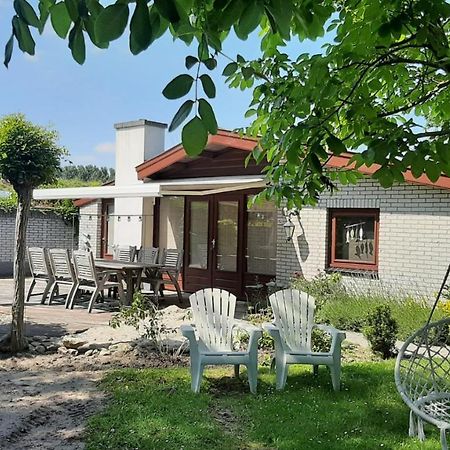 Bungalow De Pluumpot Scherpenisse Esterno foto